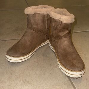 Seven Dials Tan Fur-Lined Winter Boots